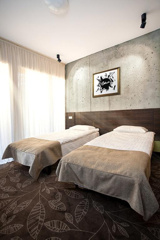 Hotel Babilonas Kaunas Habitación foto