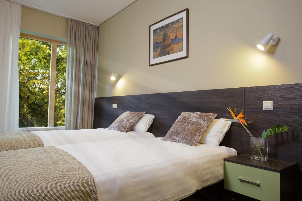 Hotel Babilonas Kaunas Habitación foto